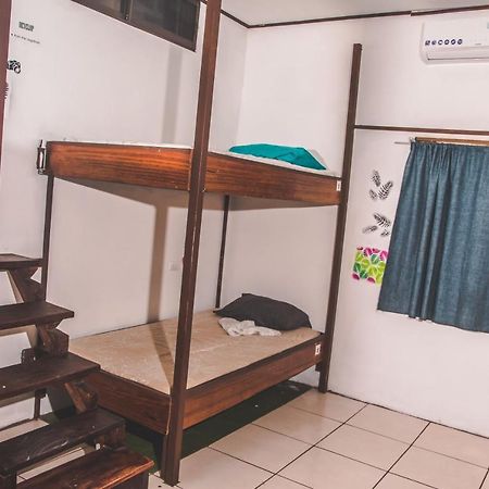 Passifloras Hostel Quepos Ngoại thất bức ảnh