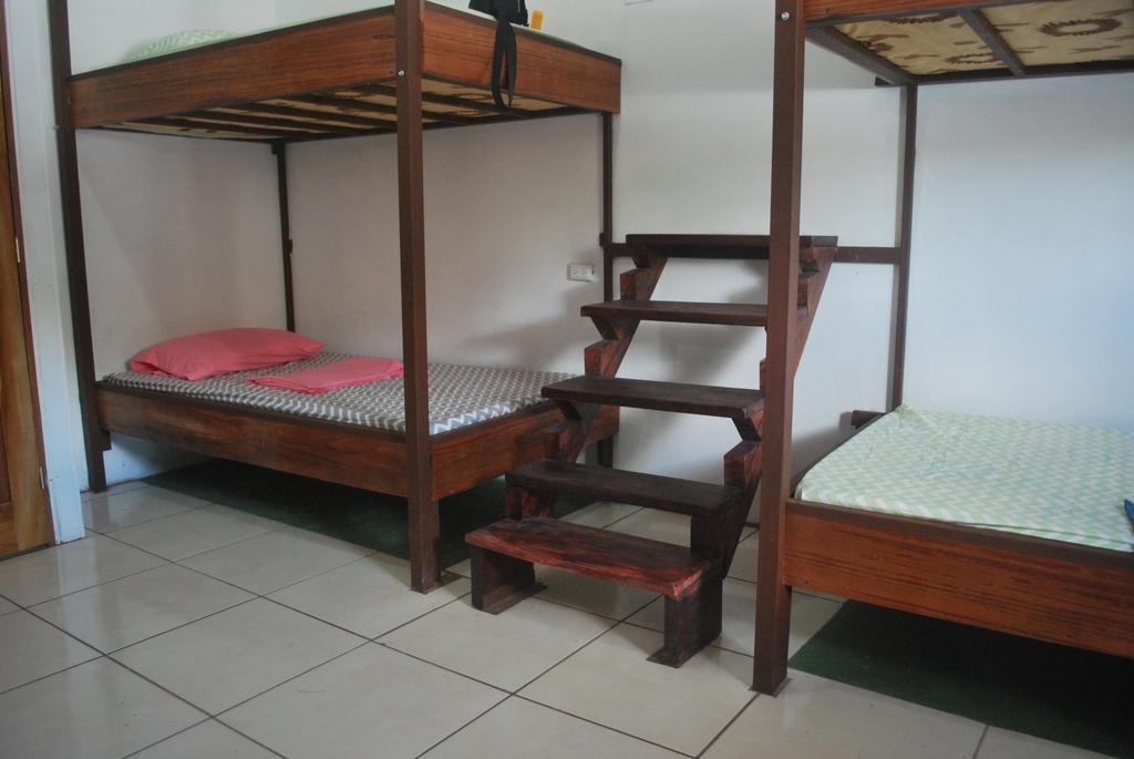 Passifloras Hostel Quepos Ngoại thất bức ảnh