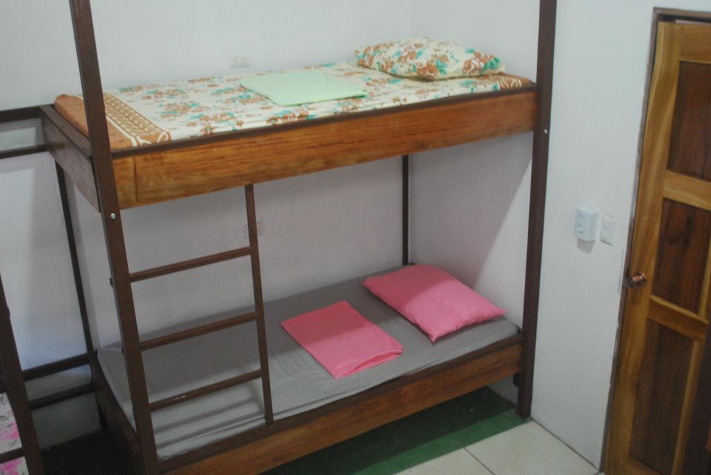 Passifloras Hostel Quepos Ngoại thất bức ảnh