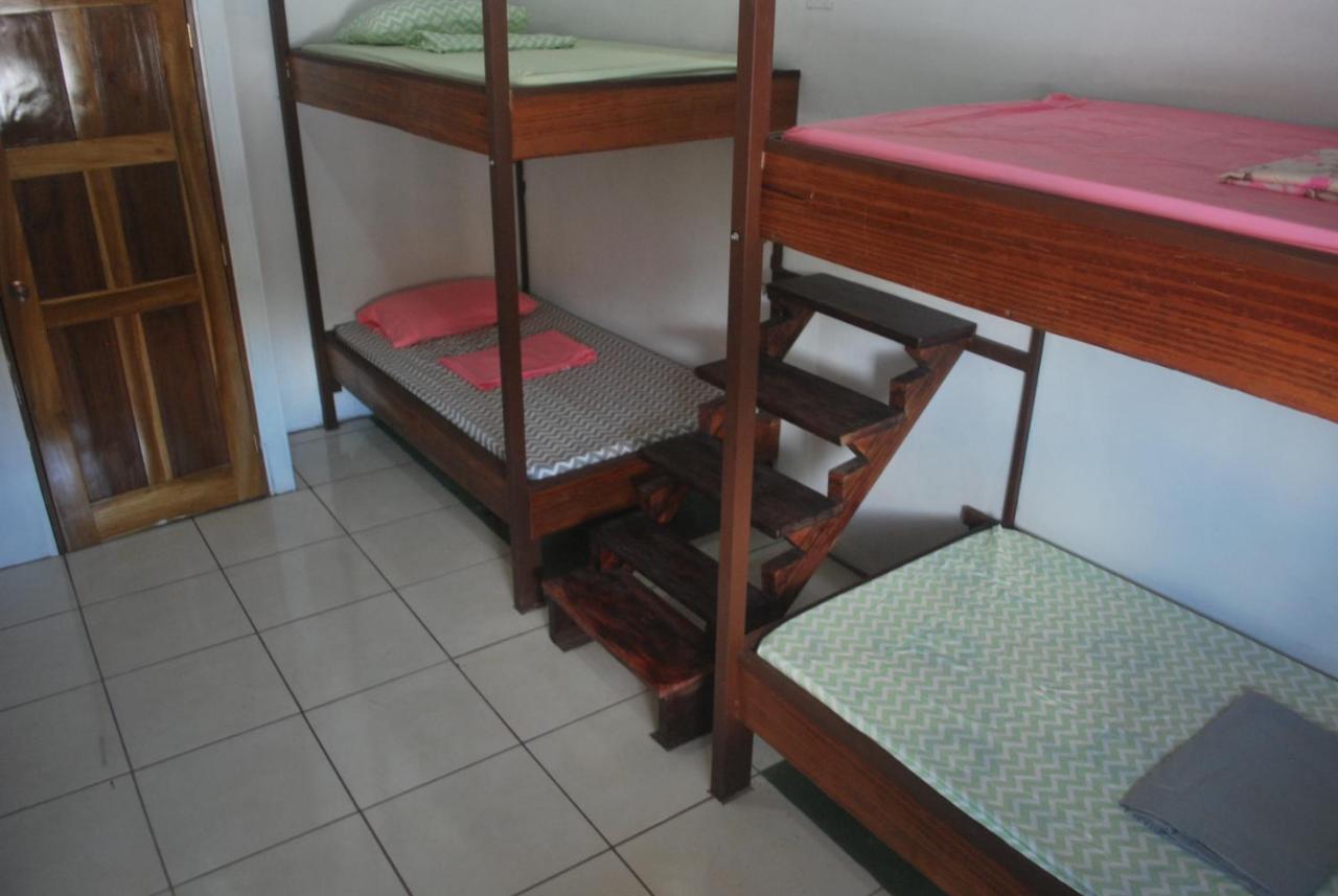 Passifloras Hostel Quepos Ngoại thất bức ảnh