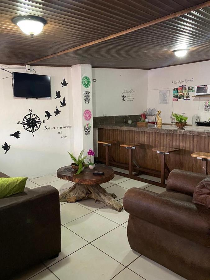 Passifloras Hostel Quepos Ngoại thất bức ảnh